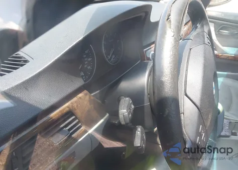 2007 BMW 328I z USA, uszkodzony, nr VIN WBAVA33577KX72857